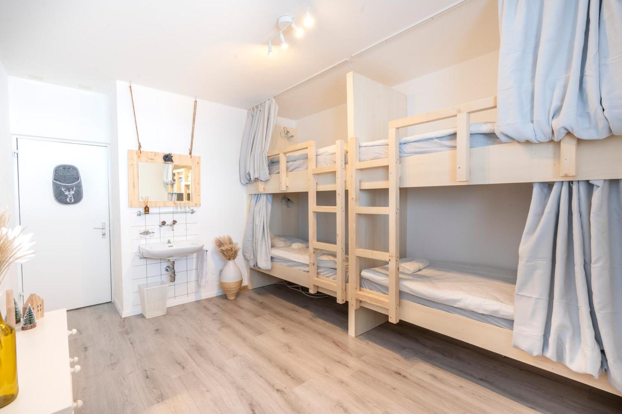 Berghotel Pischa Mountain Lodge Ostrava Dış mekan fotoğraf